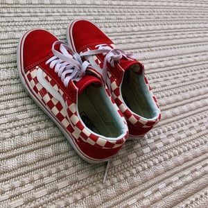 red old skool checkered vans